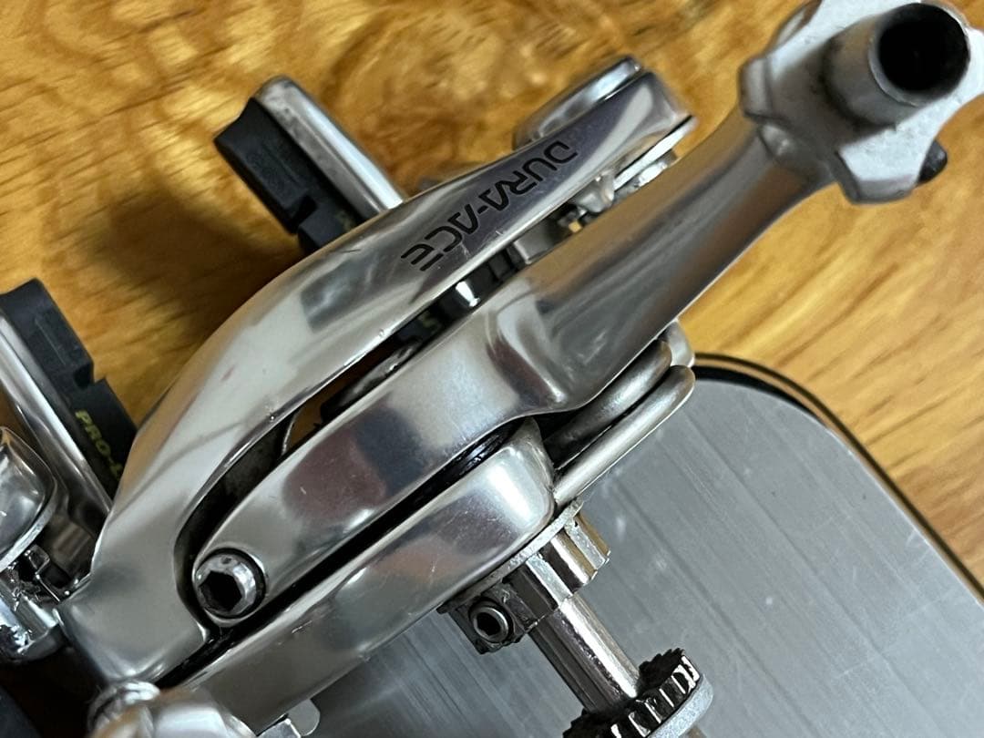 DURA-ACE BR-7700キャリパーブレーキ シルバー