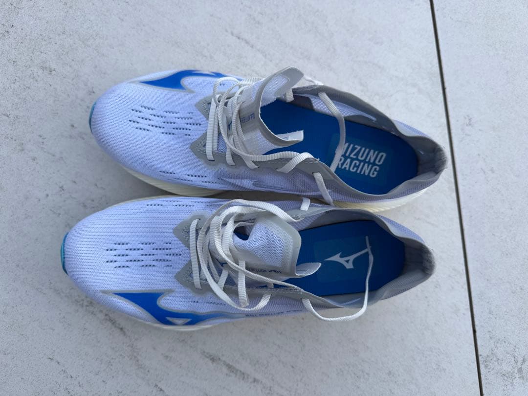 Mizuno ウェーブリベリオンプロ　ナチュラル