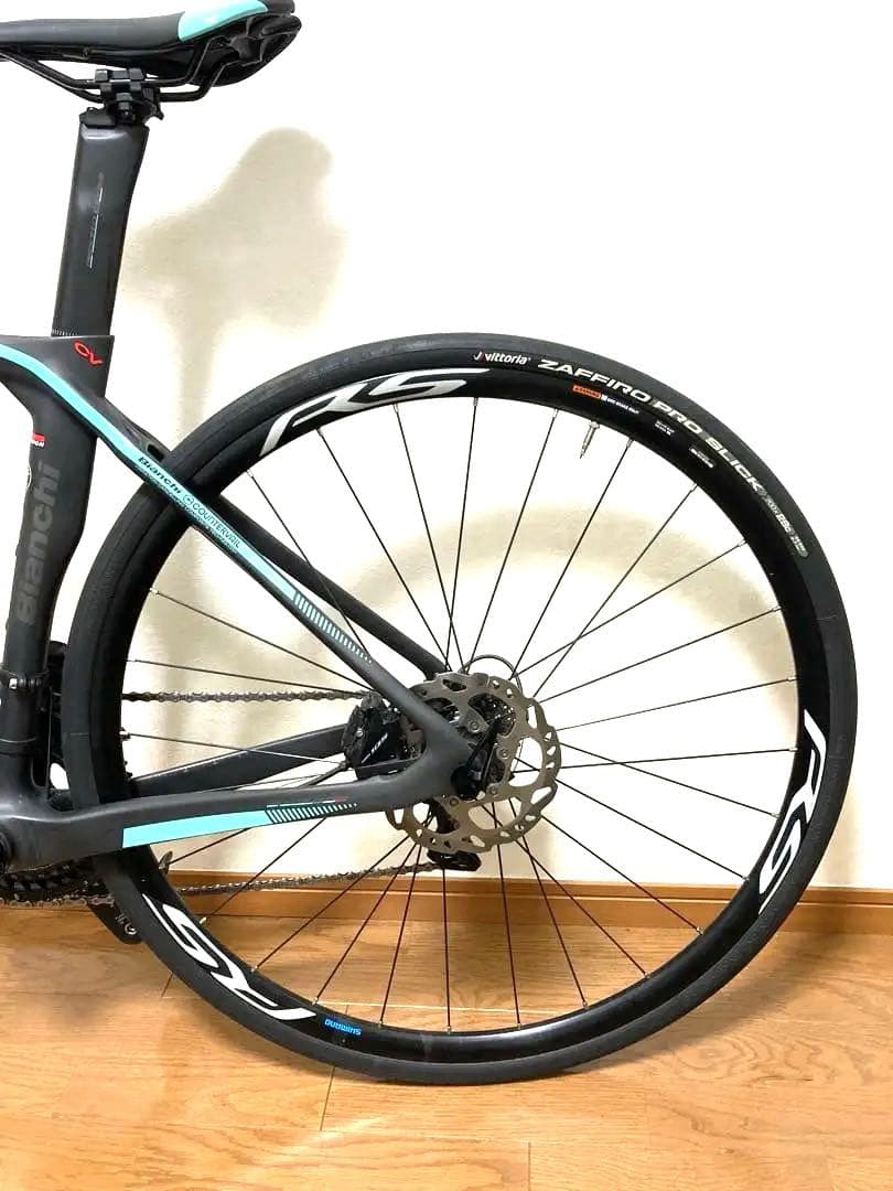 Bianchi OLTRE XR3 DISC 2019年モデル ロードバイク
