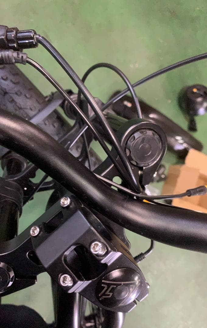 完全ジャンク品 NINOMA 電動アシスト自転車 20インチ 極太タイヤ