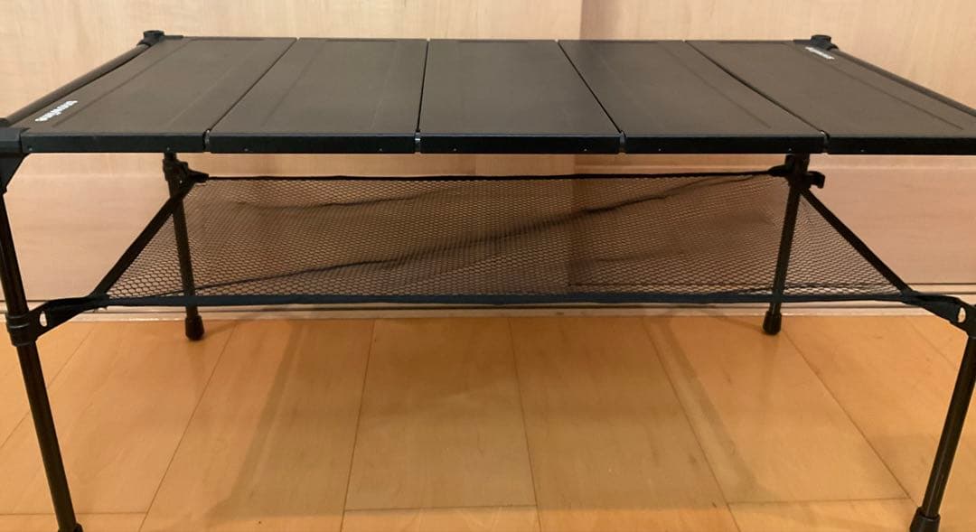 カーボンポールの軽量テーブル LINE CUBE CARBON IGT