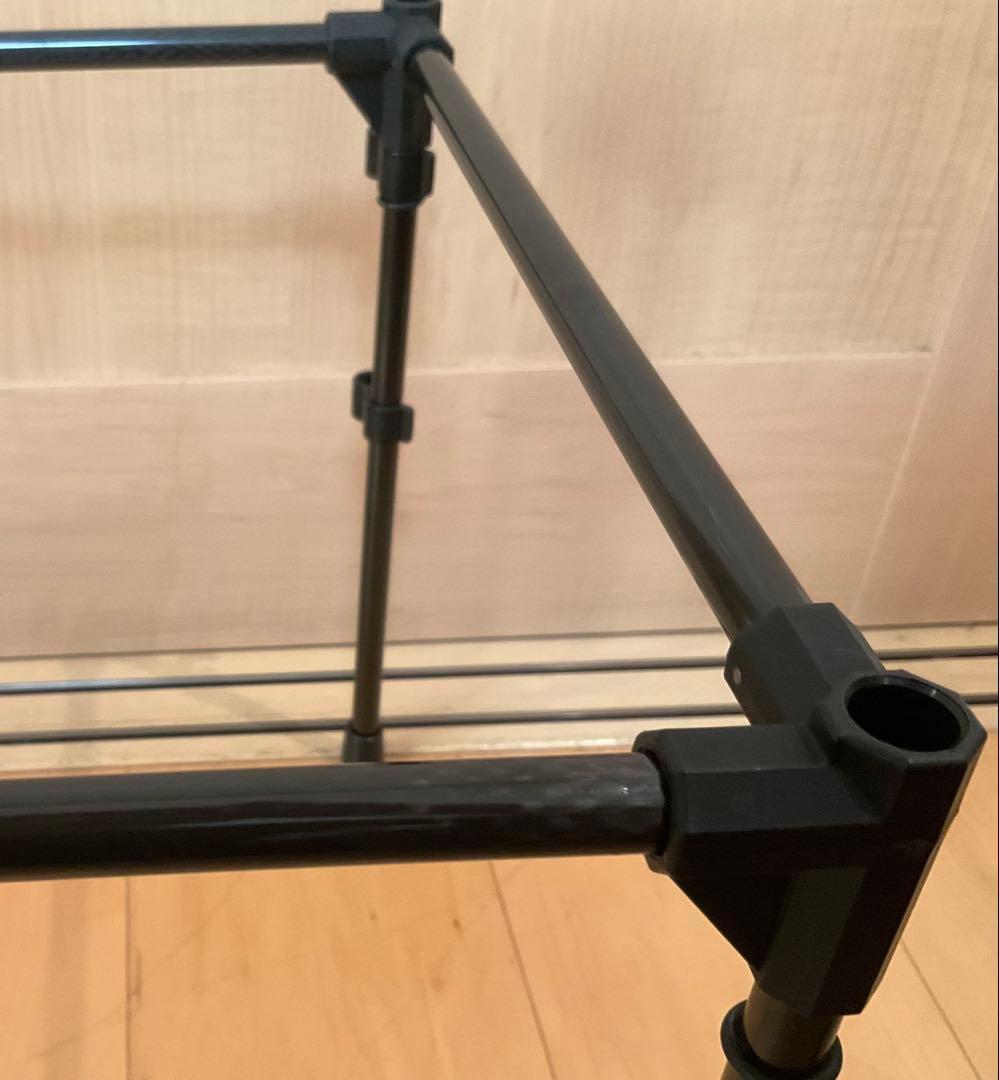 カーボンポールの軽量テーブル LINE CUBE CARBON IGT