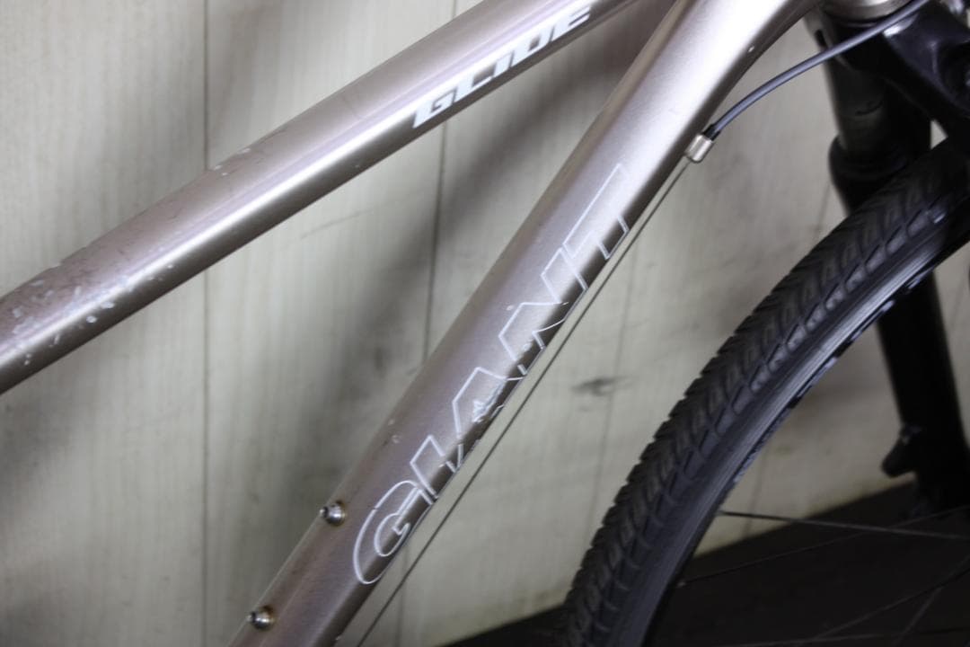 GIANT GLIDE R3 700C 24速 430mm ディスクブレーキ対応