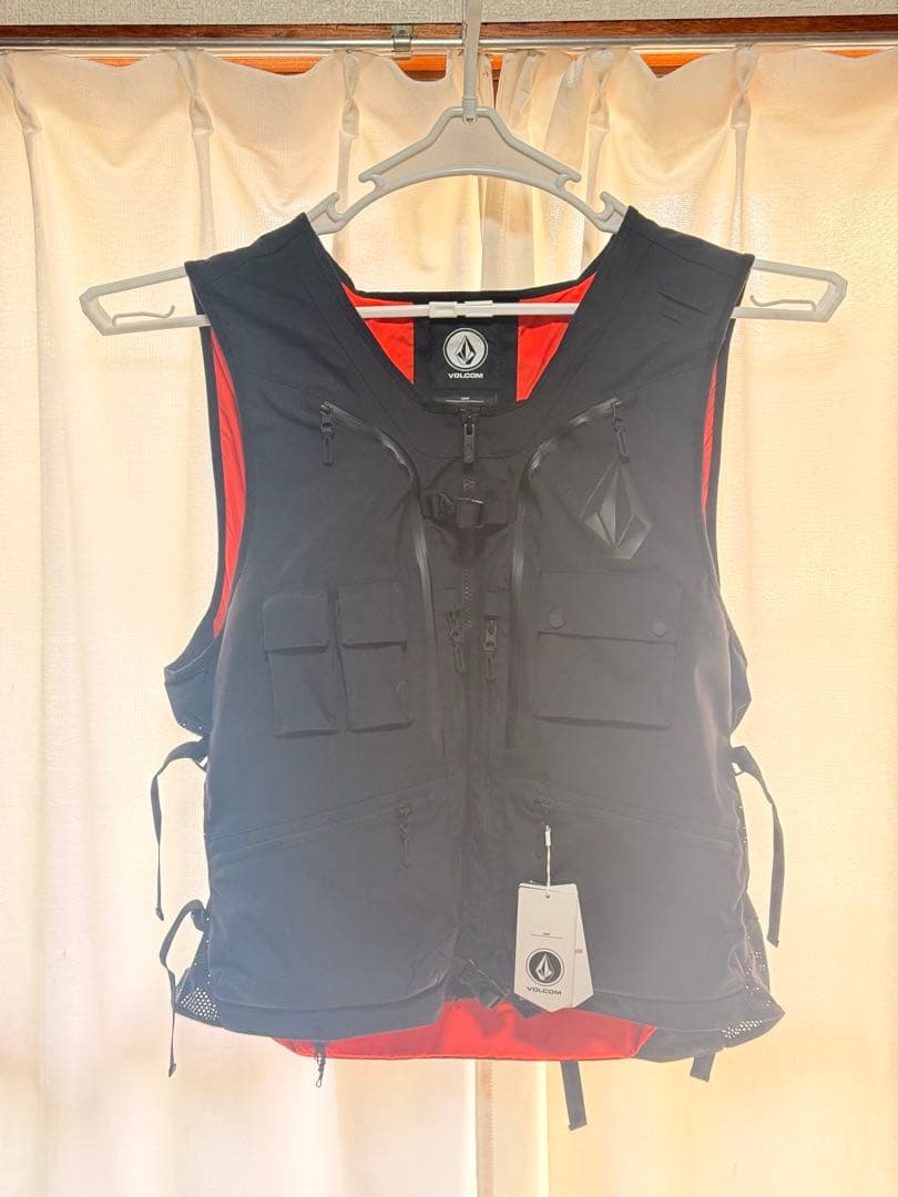 新品タグ付き！Volcom ベストIGUCHI SLACK VEST Lサイズ
