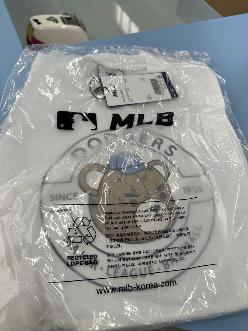 【DODGERS】キッズ140新品未使用《希少》MLB 明洞店@ Tシャツ