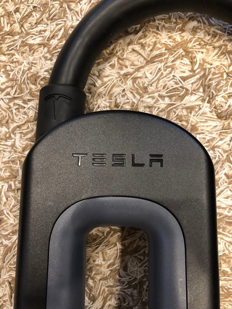 【TESLA】チャデモアダプター