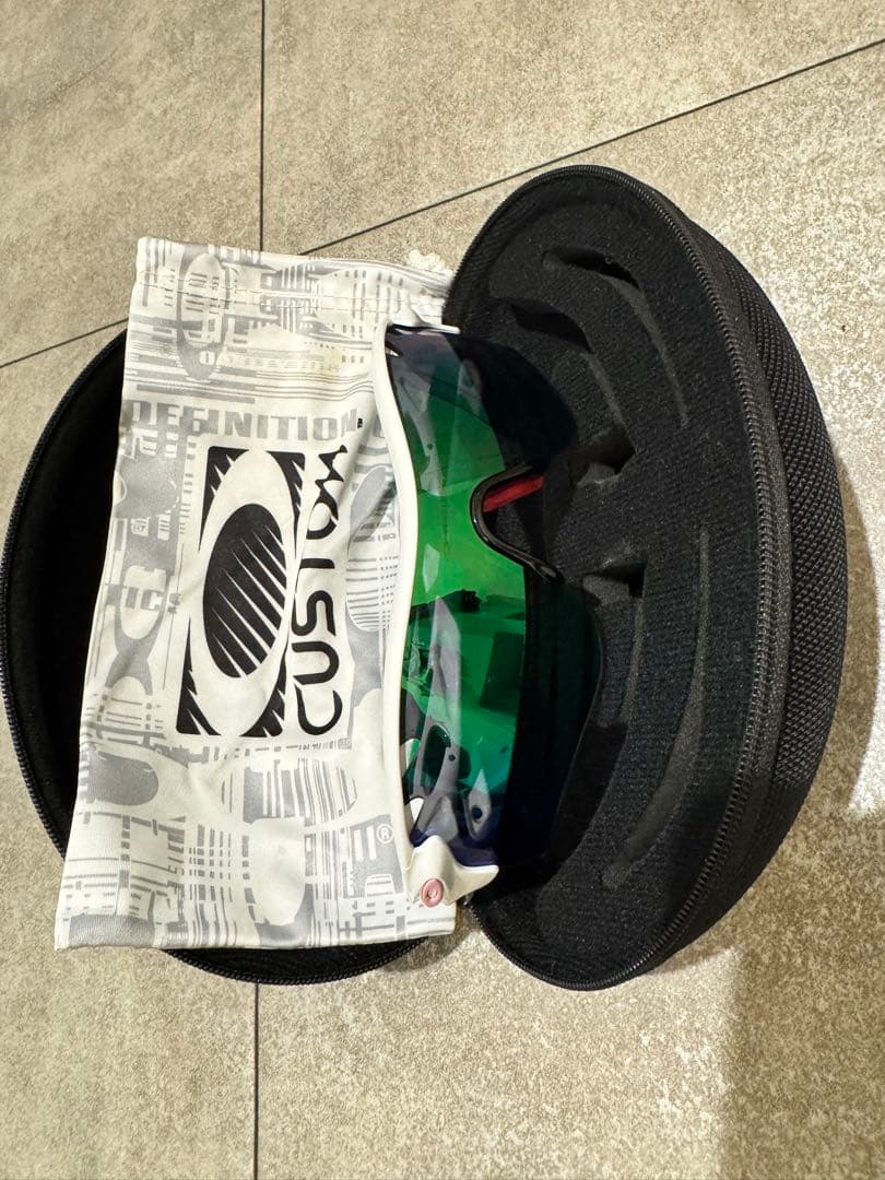 Oakley Custom サングラス ホワイト/グリーン