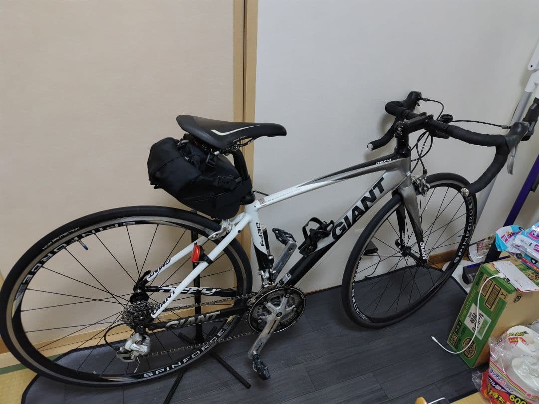 【値引き49千円→48千円】【福岡引取限定】GIANT DEFY ロードバイク
