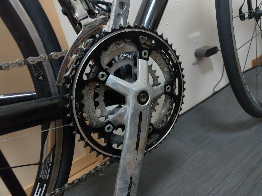 【値引き49千円→48千円】【福岡引取限定】GIANT DEFY ロードバイク