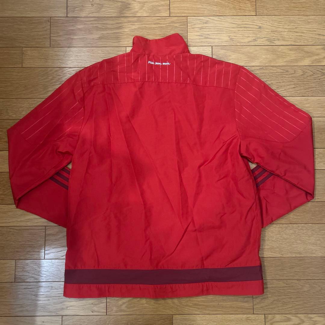 adidas バイエルンミュンヘン 15-16 プレゼンテーションスーツ再出品