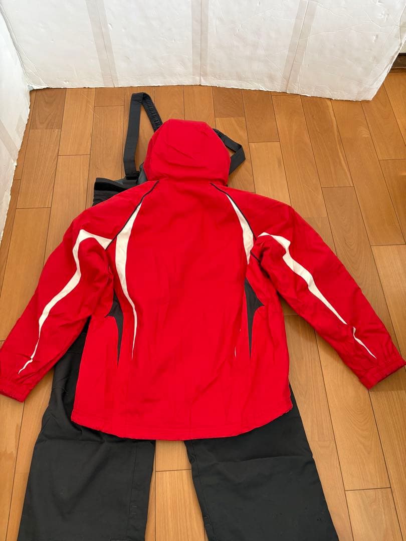 DESCENTE デサント ジュニアスキーウェア 上下 160サイズ（調整可）