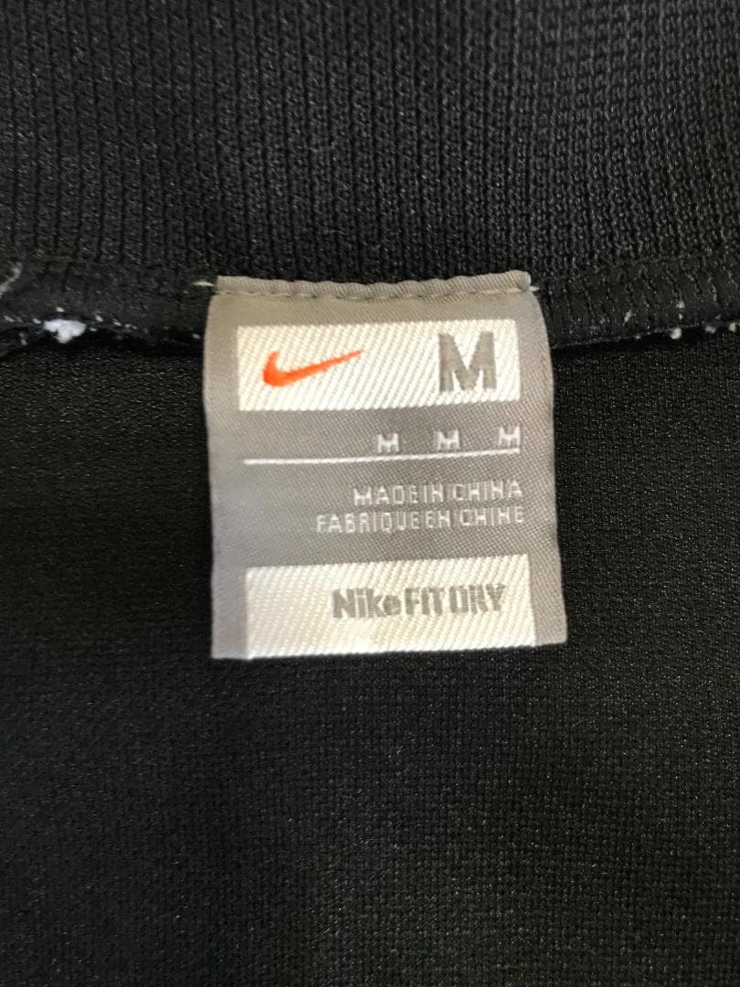 NIKE 　ルーズフィットジャージ上下セット　ブラックＸシルバー　　Mサイズ