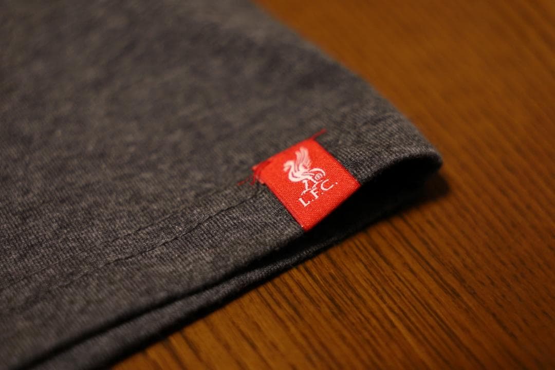 新品リヴァプール LIVER POOL 公式　THIS IS ANFIELD