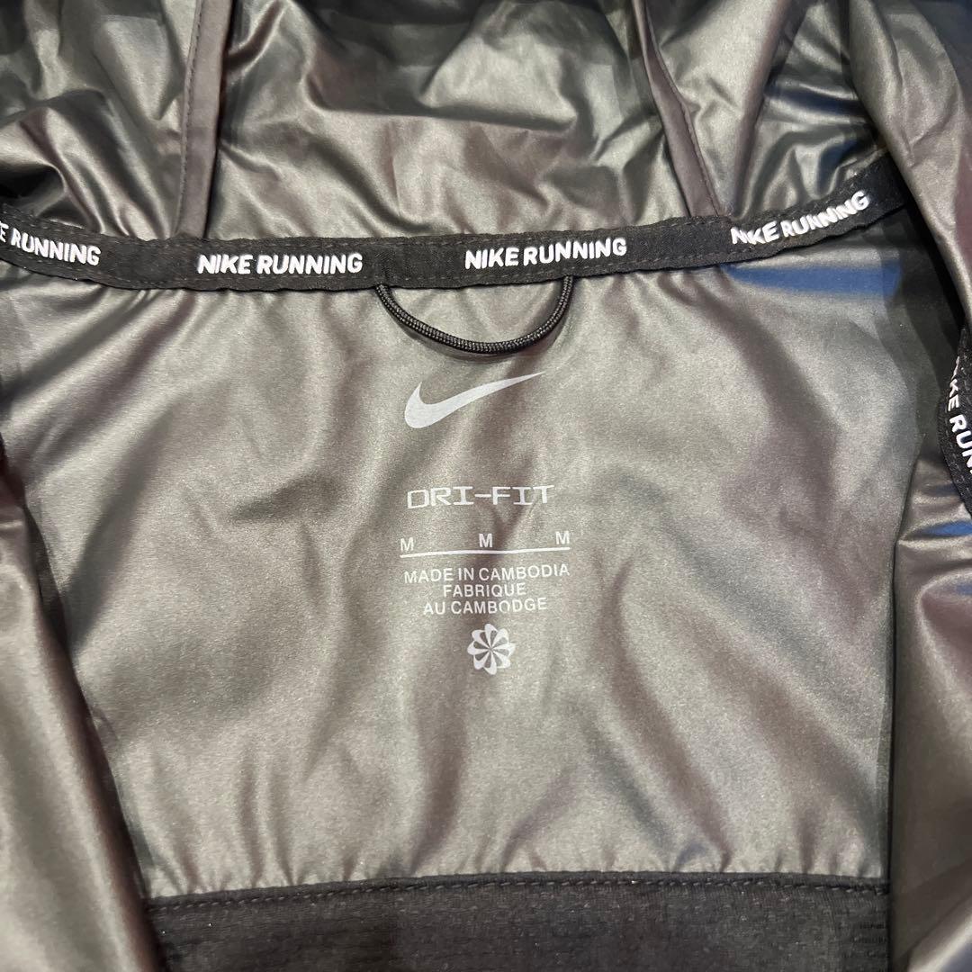 Mサイズ　NIKE　DRI-FIT仕様　ウィメンズ　ランニングジャケット