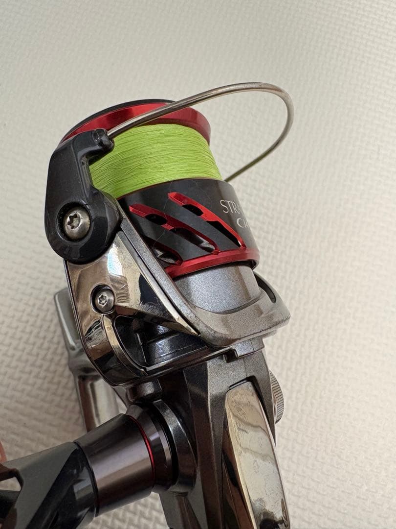 シマノ　ストラディックci4+　2500HGSDH　リール　エギング