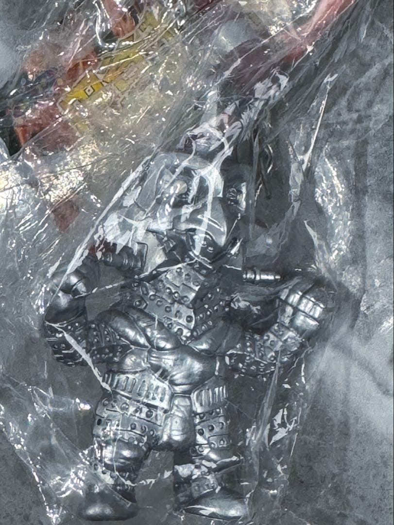 円谷キャラクターフィギュアキーホルダーウルトラマンセブンティガダイナガイア全7種