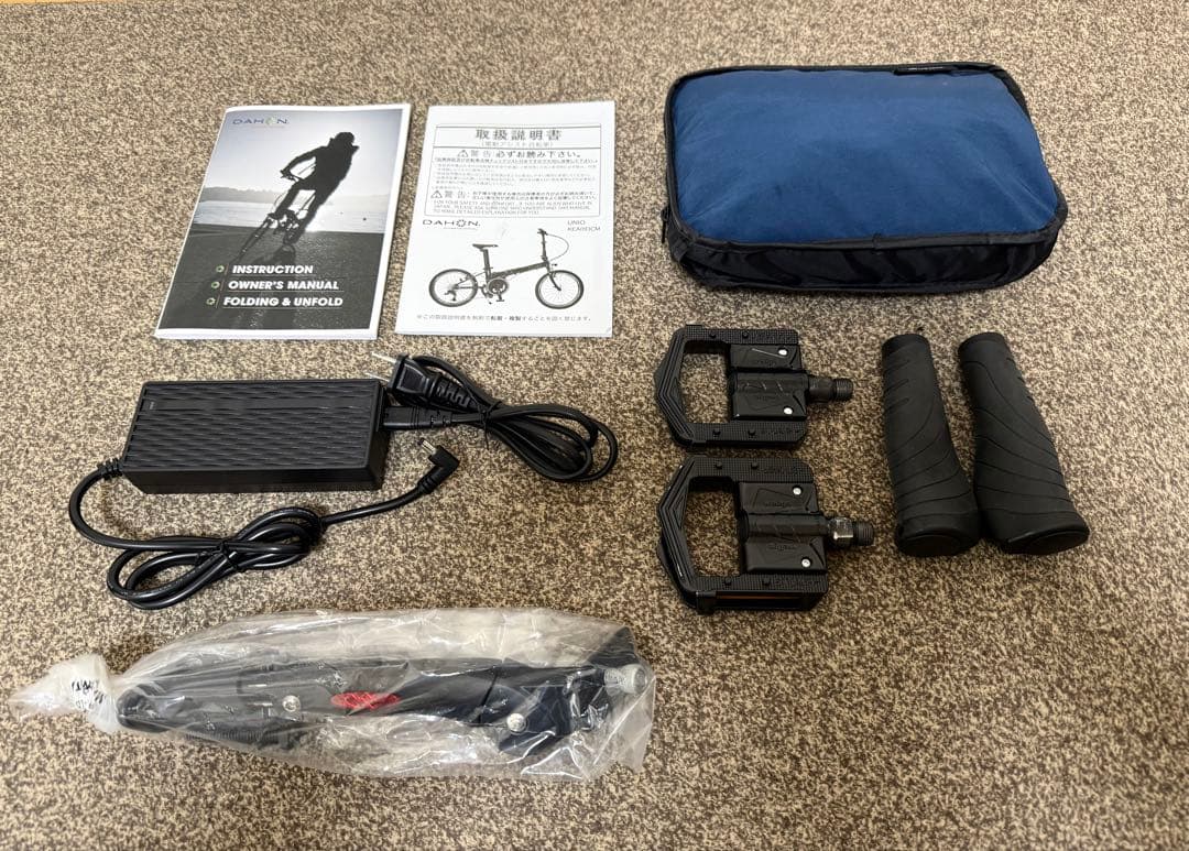 ⭐️極美品 DAHON UNIO カスタム装備品多数 走行42㌔