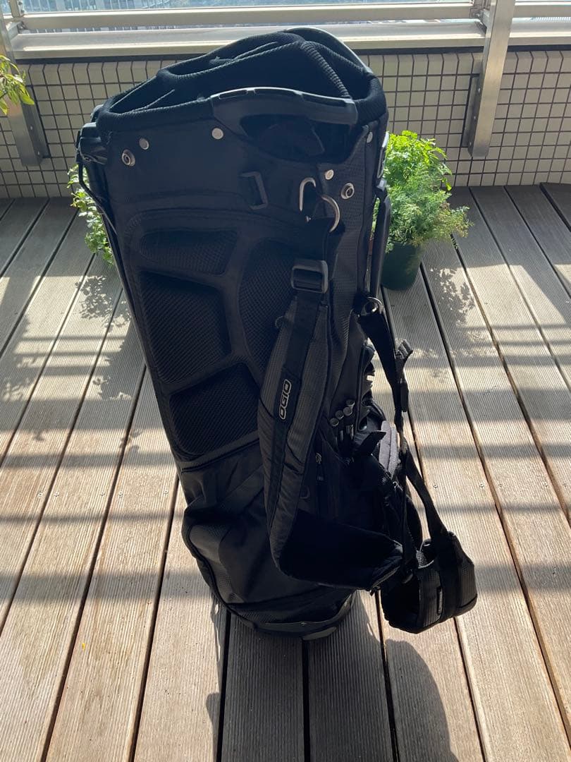 OGIO オジオ スタンド式 キャディバッグ 軽量 口枠多分割 ゴルフバッグ