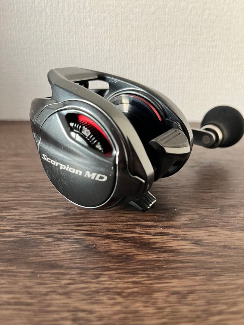 【美品】SHIMANO 24 スコーピオンMD300XG LH ベイト