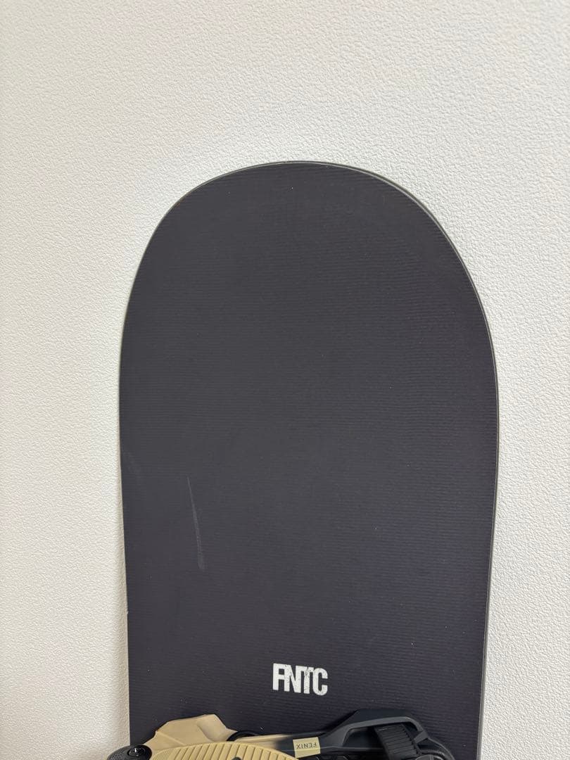 ⭐️新品購入後　使用回数4回⭐️ FNTC TNT スノーボード