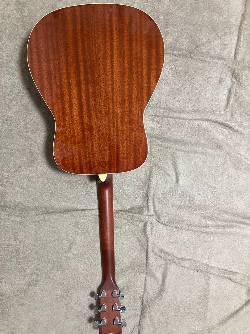 YAMAHA FG820L 左利き用　アコギ　カポ、チューナー付き