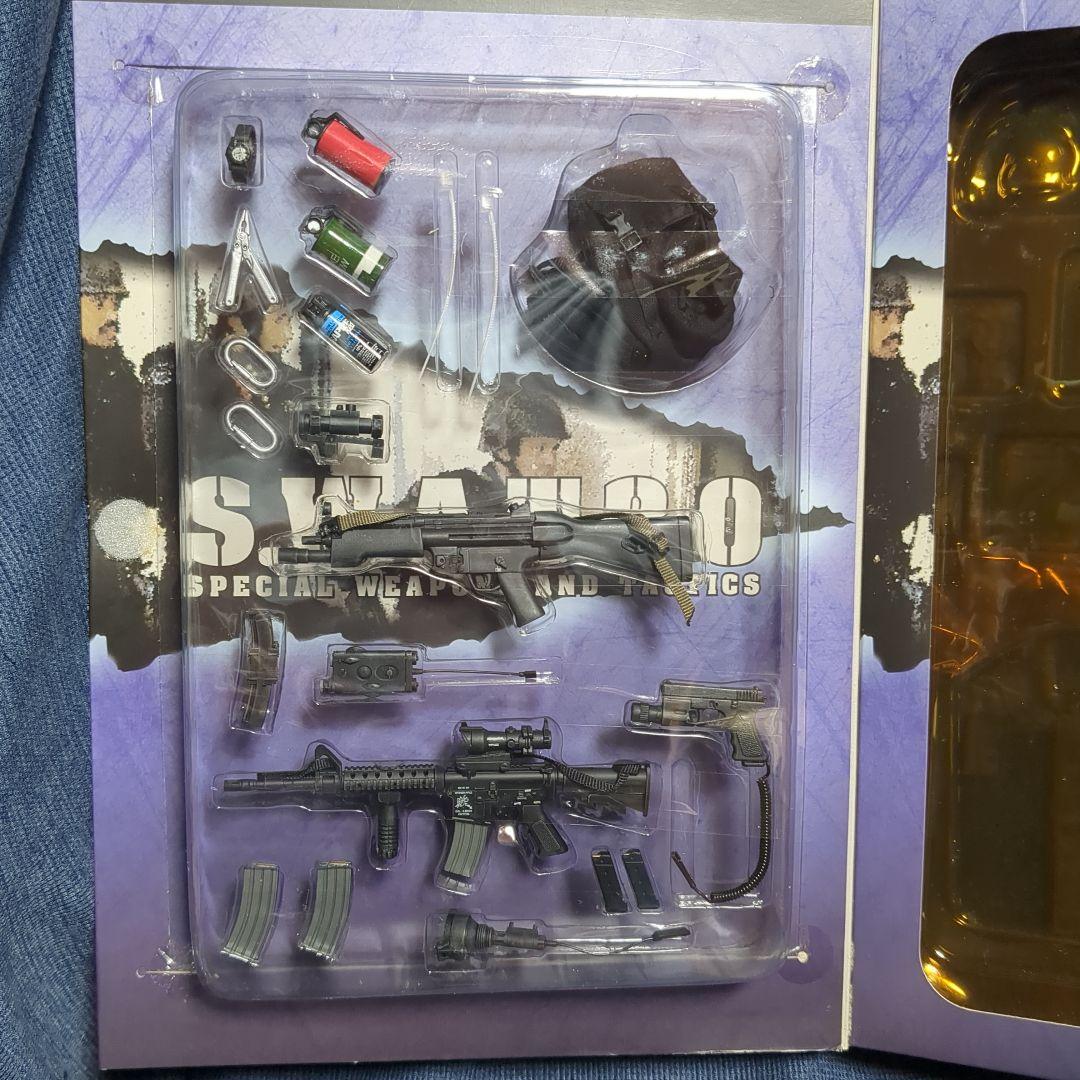 1/6 12インチ HOT TOYS S.W.A.T.3.0 女性隊員