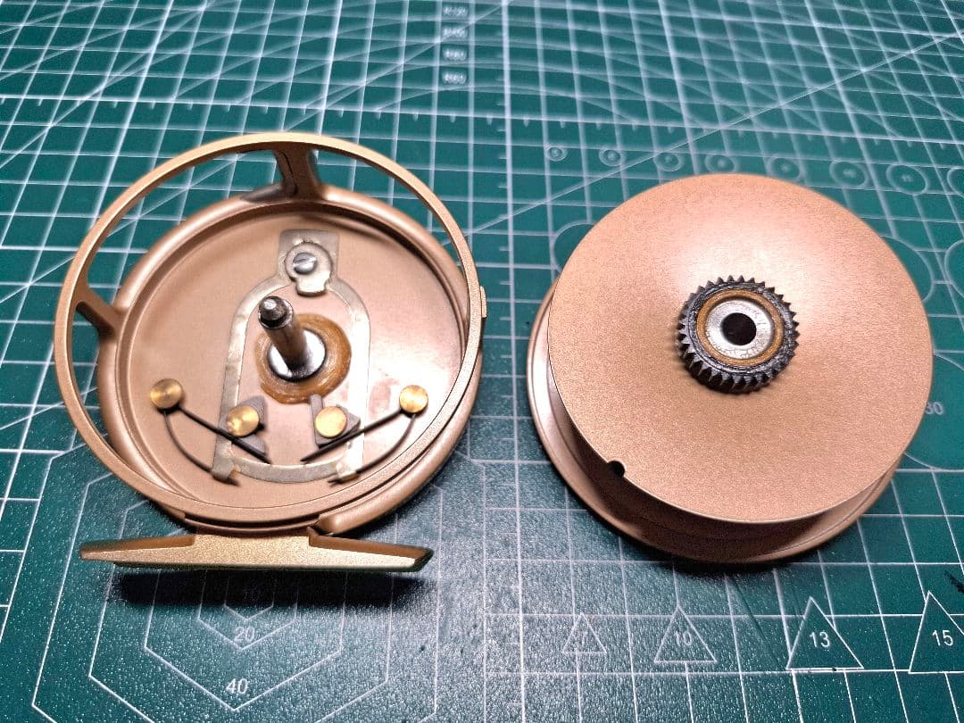 SA社 50th Anniversary SYSTEM 5 Hardy製