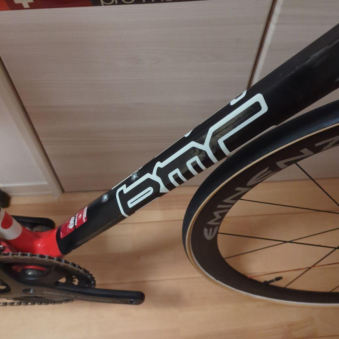 BMC フルカーボンロードバイク　カンパニョーロ組