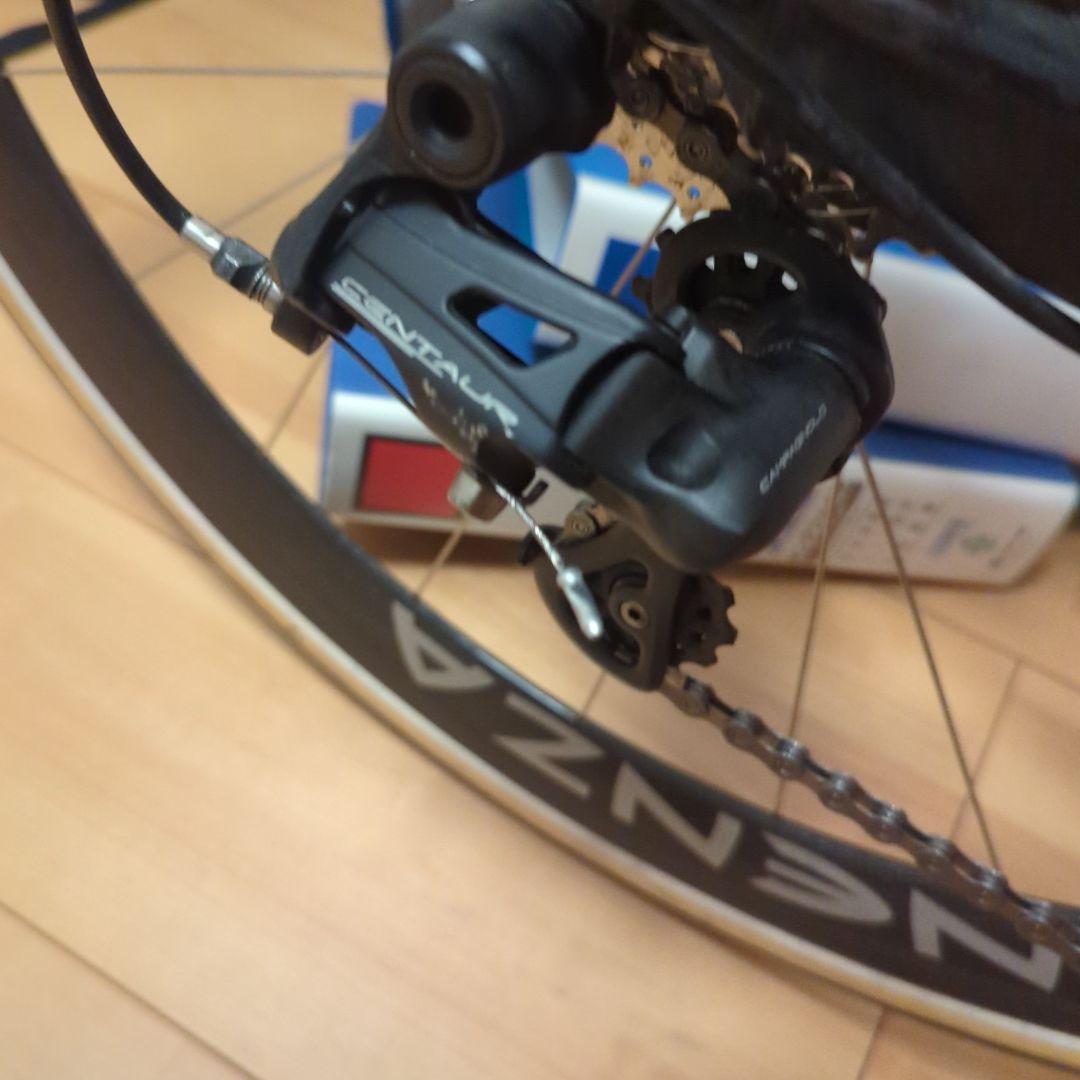 BMC フルカーボンロードバイク　カンパニョーロ組