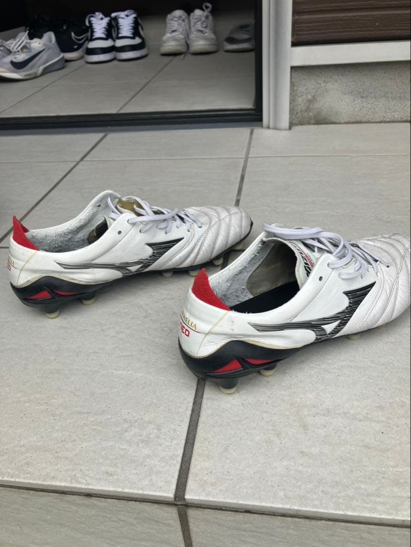 Mizuno Morelia II サッカーシューズ ホワイト/レッド
