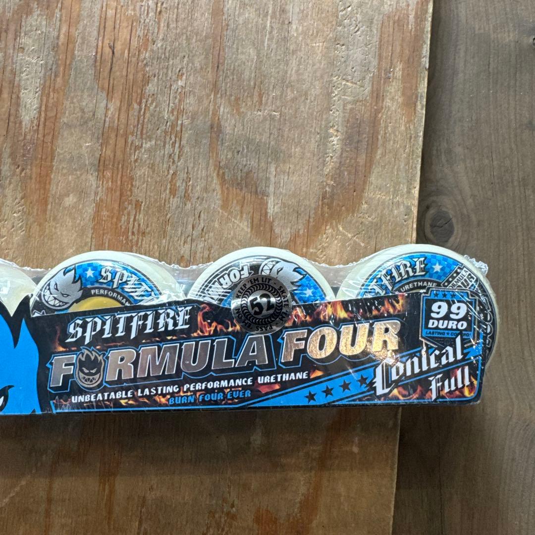 Spitfire フォーマル4コニカルフル52mm99a ウィール定価9,680