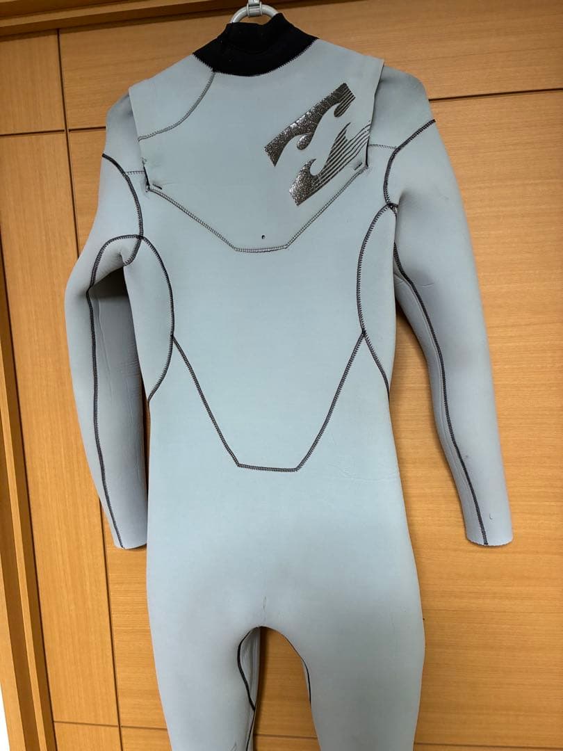 Billabong 3mm裏起毛フルスーツ