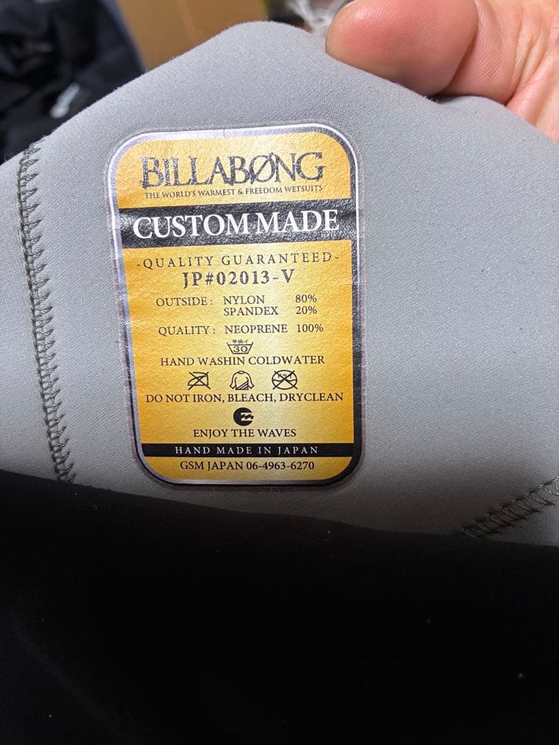 Billabong 3mm裏起毛フルスーツ