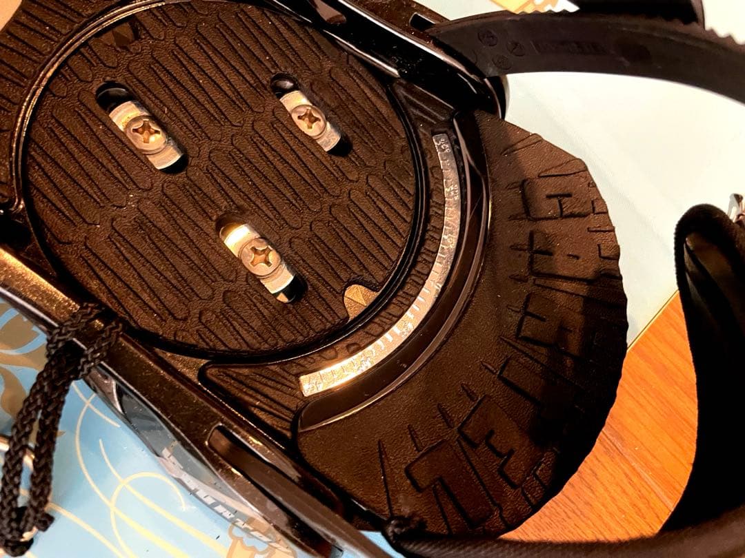 BURTON FEELGOOD板&CARTELバインディング&ケース　国内正規品