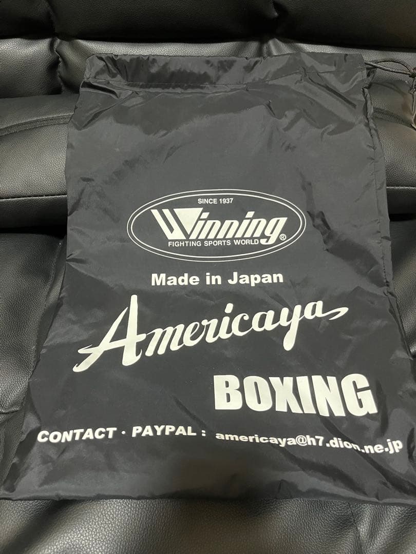 Winning ボクシンググローブ 10 oz ブラック