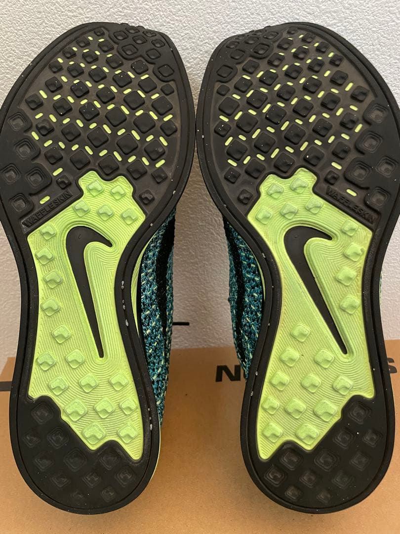 Nike フライニットレーサー26.0cm