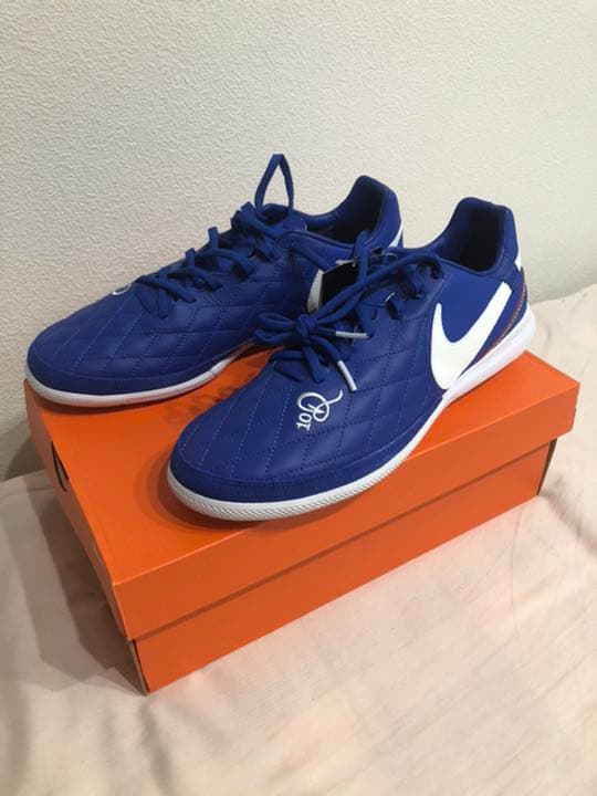 シューズ NIKE LUNAR LEGEND 7 PRO 10R IC