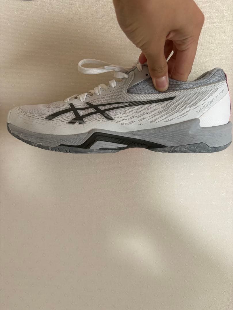 ASICS バレーボールシューズ ホワイト/グレー　26.0値下げ交渉大歓迎‼️