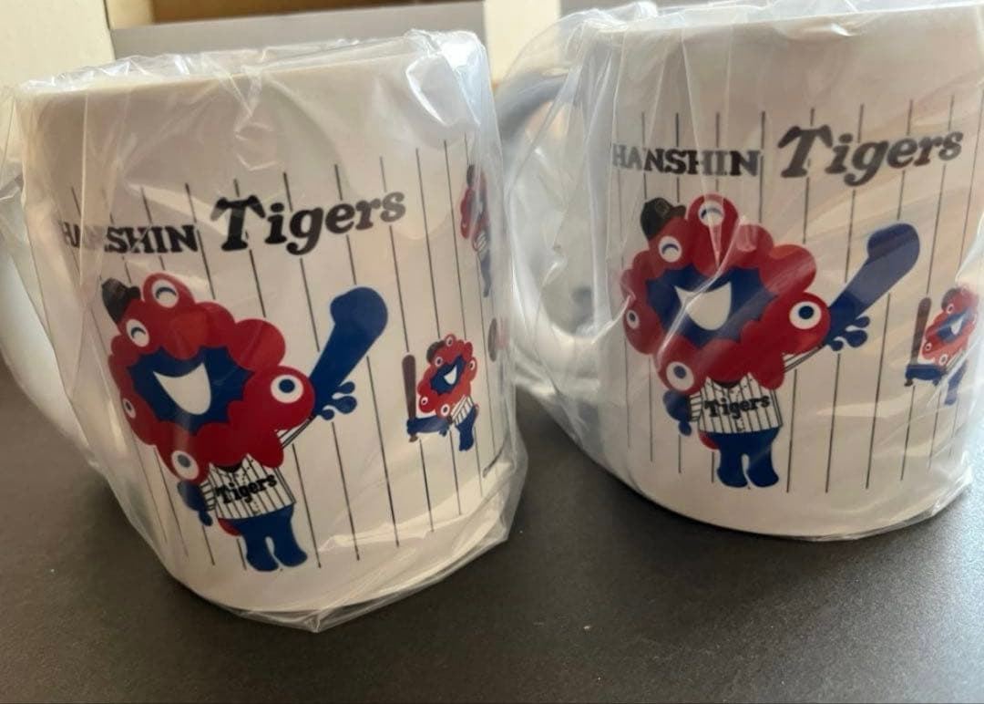 万博 ミャクミャク 阪神タイガース ★リーグ優勝記念メダルマグカップ2個セット