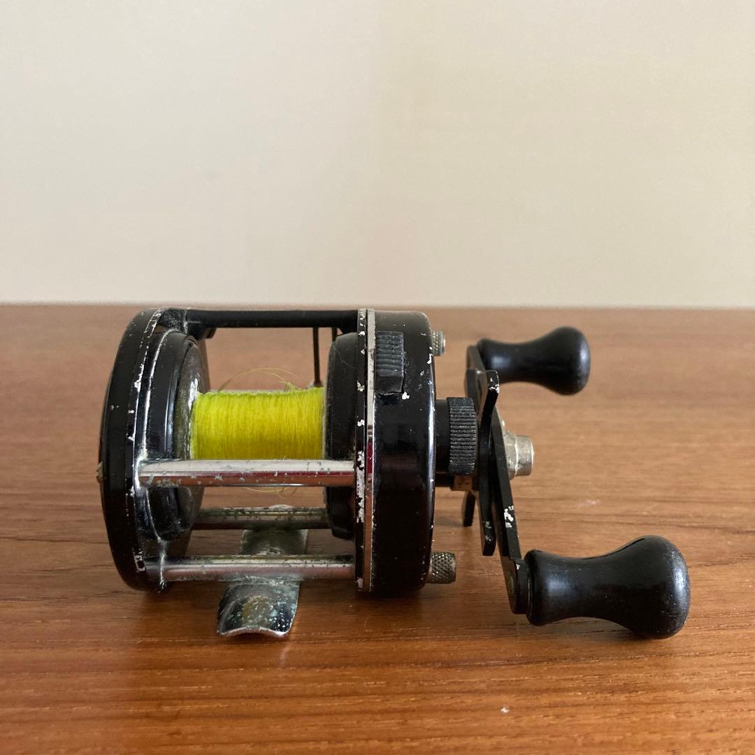 げ*ん様 ABU garcia Ambassadeur 2000 C アブ アン