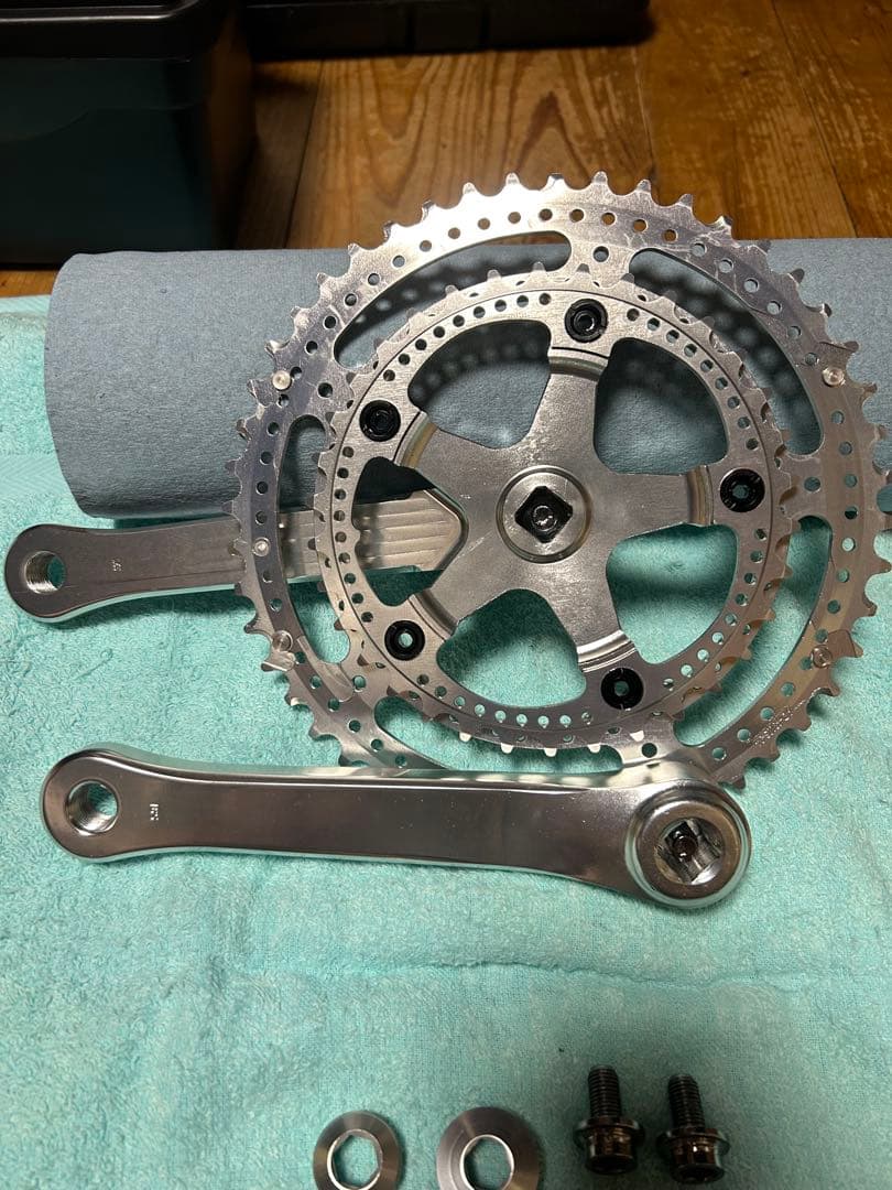 VELO ORANGE* grand cru drillium クランクセット