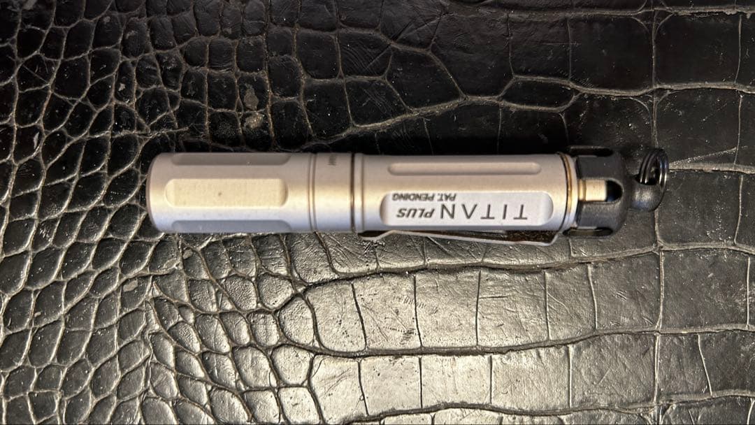 SUREFiRE シュアファイア　TITAN PLUS アメリカ製