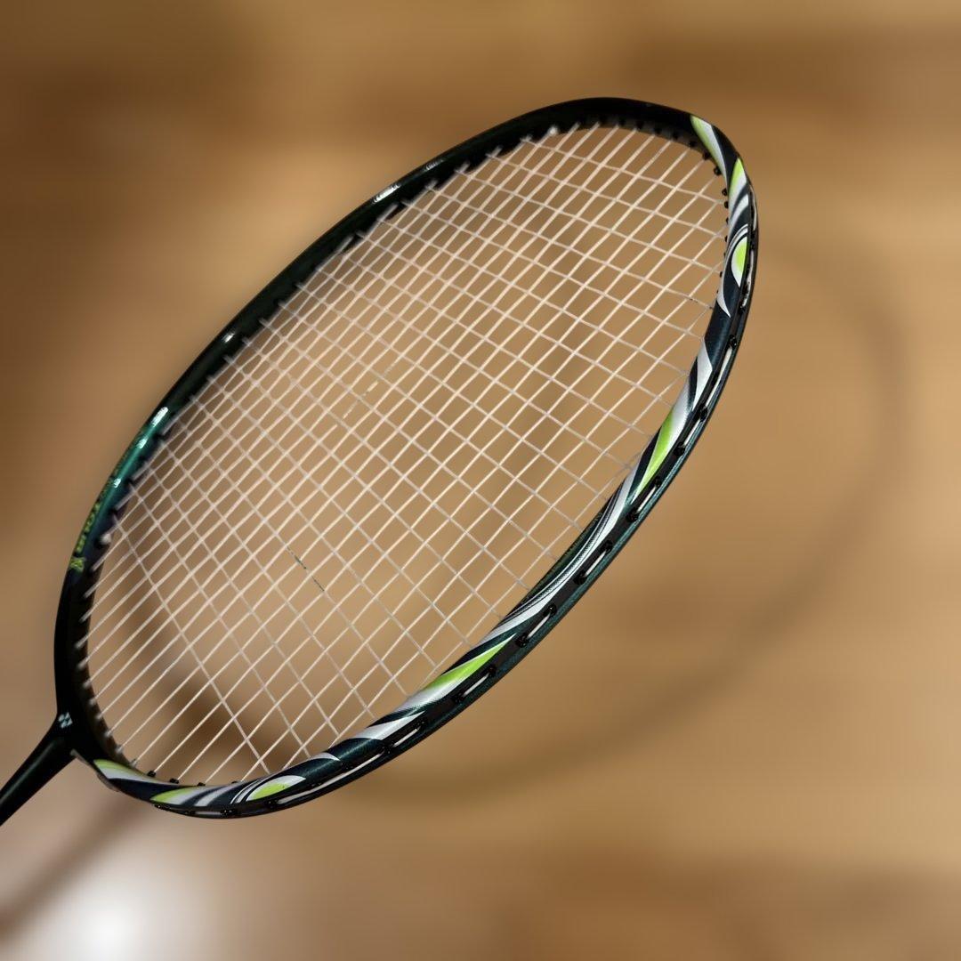 Yonex アストロクス100ツアー VA 4UG5 ケース付き