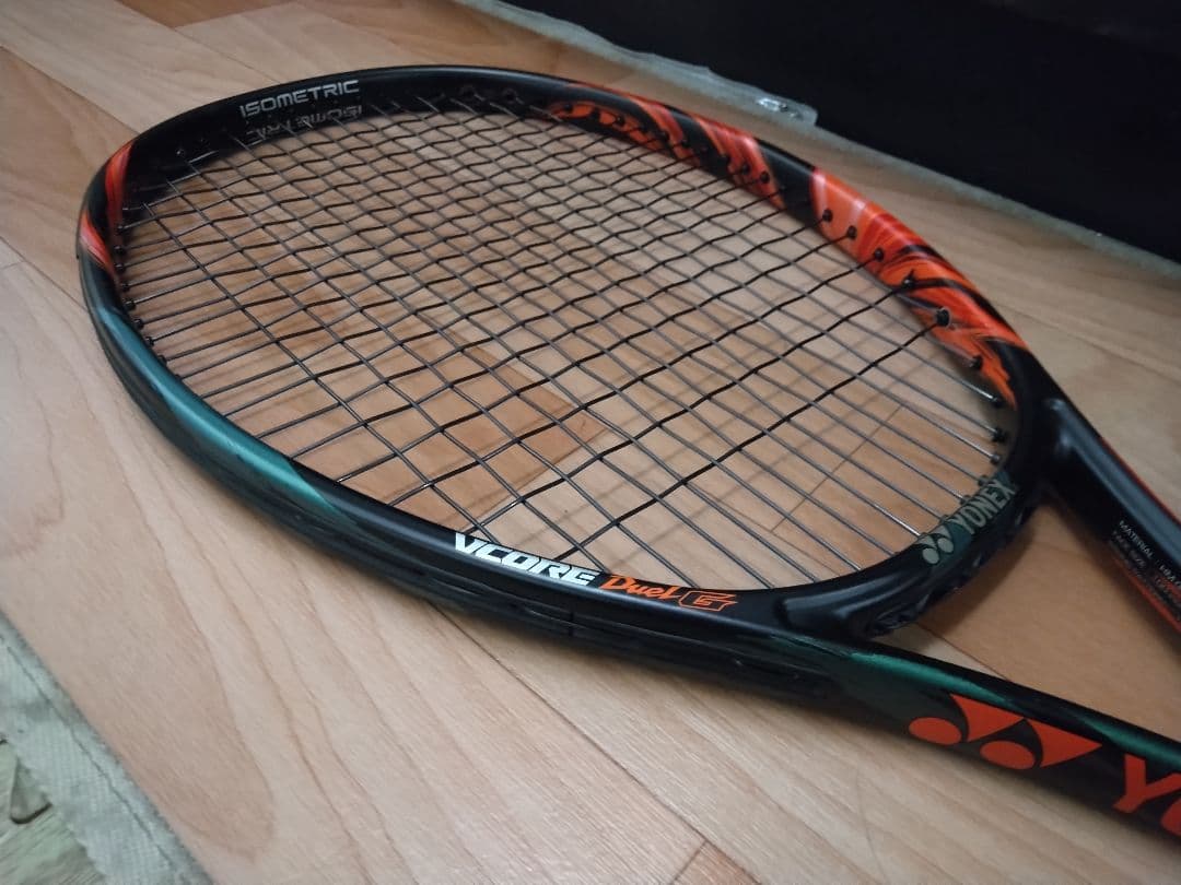 YONEX VCORE Duel G100 硬式用テニスラケット 綺麗！