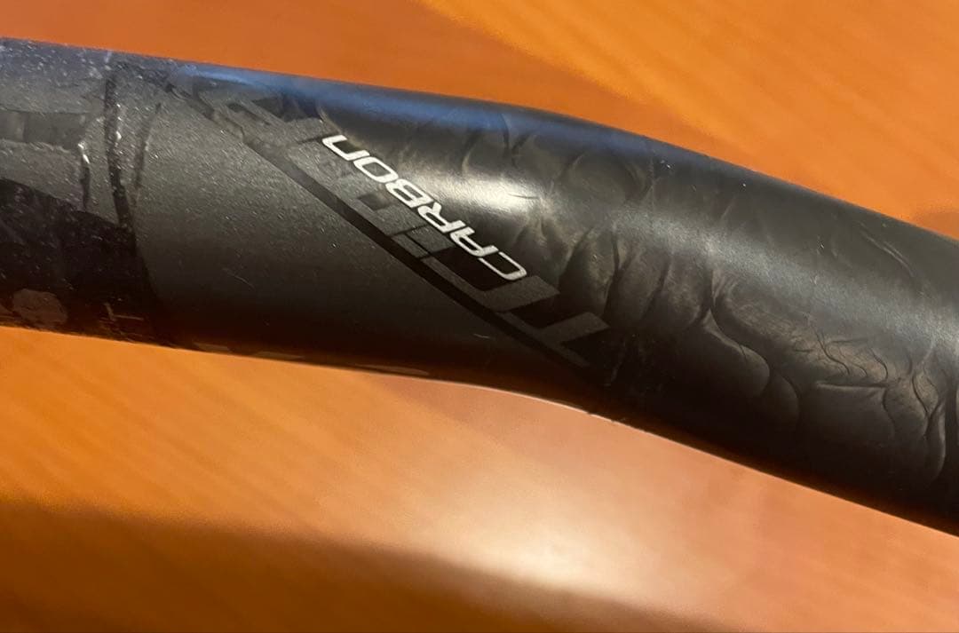 Vision monocoque carbon 4D ハンドル　400mm