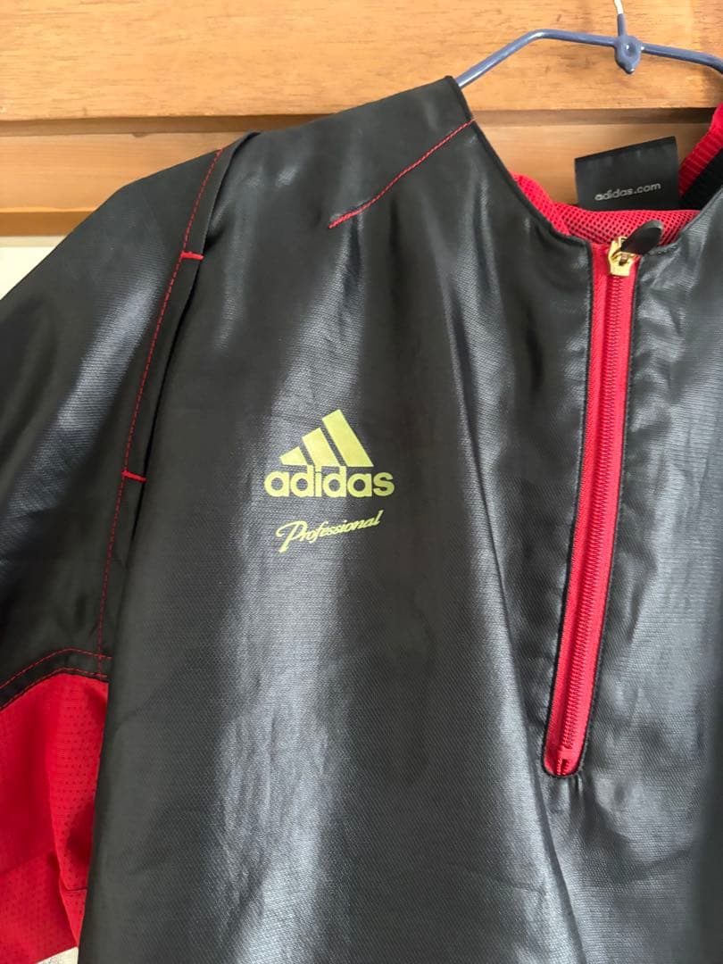 adidas プロフェッショナル セットと別のプロフェッショナル上下