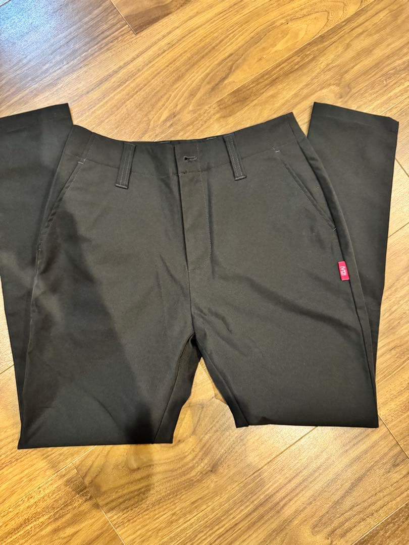 お買い得★新品未使用★V12 ブラックパンツ レディース