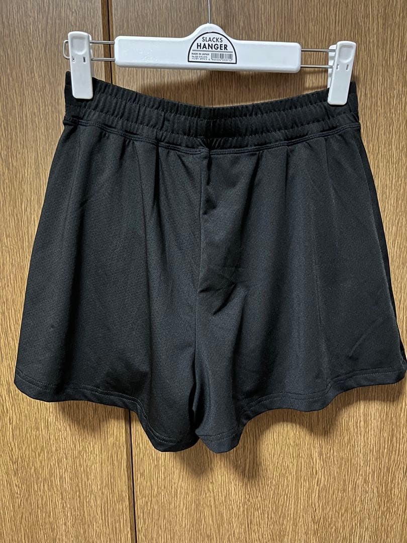 美品　ヨネックス スコートキュロットタイプ　L 黒