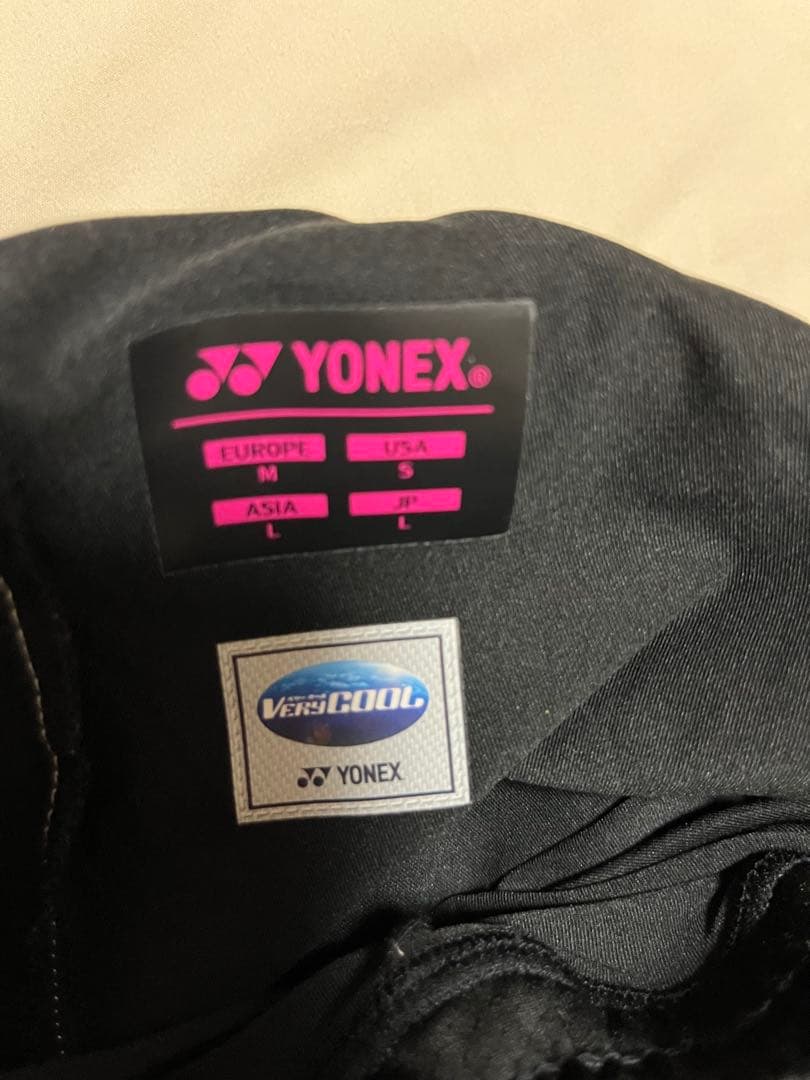 美品　ヨネックス スコートキュロットタイプ　L 黒
