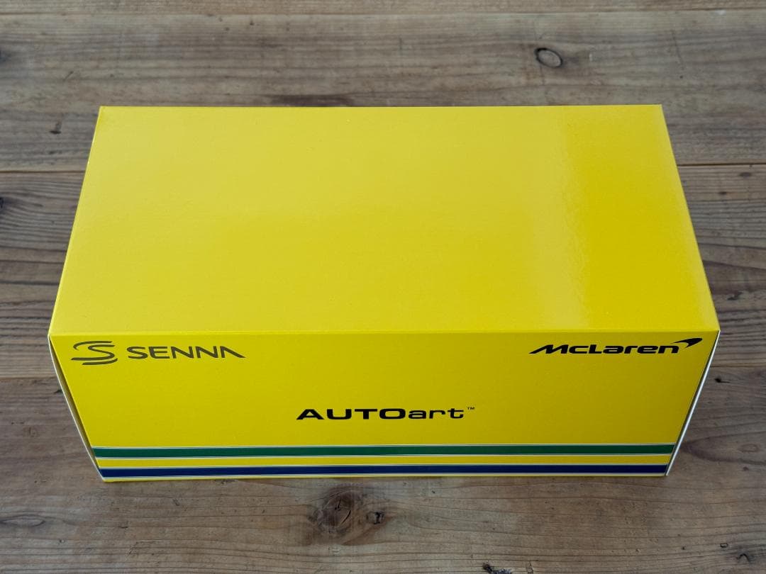 オートアート AUTOart MP4/6 1:18 日本GP マルボロデカール付
